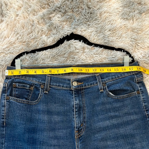 LEVI’S 515 BOOT CUT JEAN - Picture 3 of 7